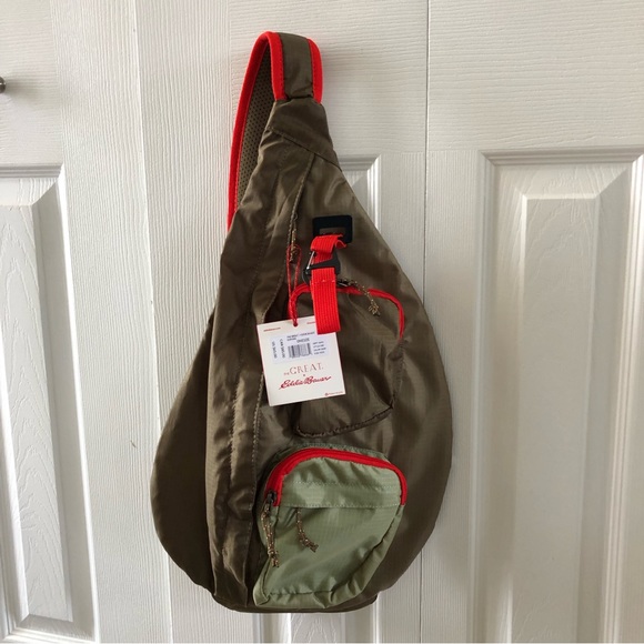 Eddie Bauer Travel Sling back bag.  Brand New. Tags on. - Picture 5 of 7